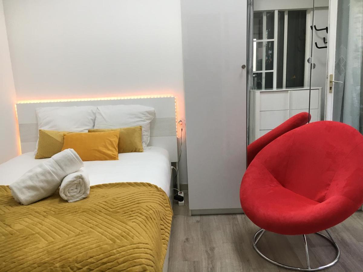 Exceptionnelle Maison De Ville ✧Cour Privee ✧Metro 파리 외부 사진